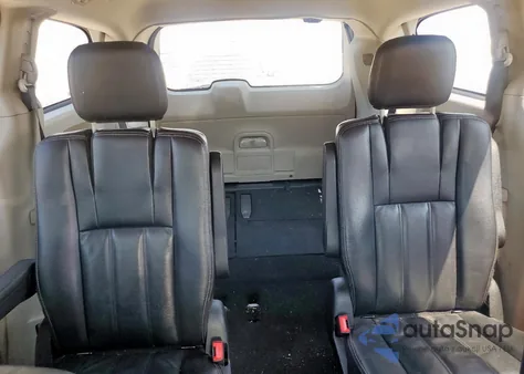 2013 Chrysler Town & Country Touring z USA, uszkodzony, nr VIN 2C4RC1BG3DR689283